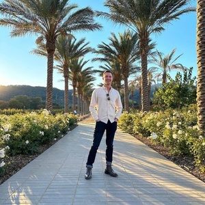 Meet your Posher, Taylor